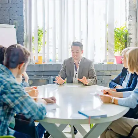 Онлайн занятия группы с преподавателем